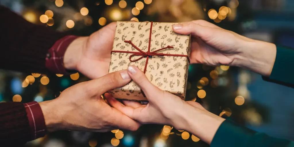 guida-alle-10-idee-regalo-per-natale-con-laiuto-dellinteligenza-artificiale-1024x512 10 Idee Regalo Natale 2024: ecco cosa desiderano le persone secondo l'intelligenza artificiale